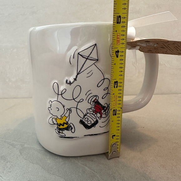 Peanuts Rae Dunn Charlie Brown & Marcie Kite Flying 75 Years 18 oz Mug - Picture 5 of 5